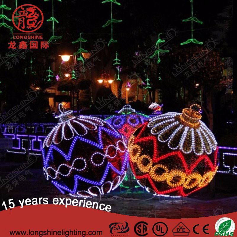 Ce/RoHS Outdoor Large 8m 3D Rubber Ball Motif Lights for Christmas Decoraitons Garden