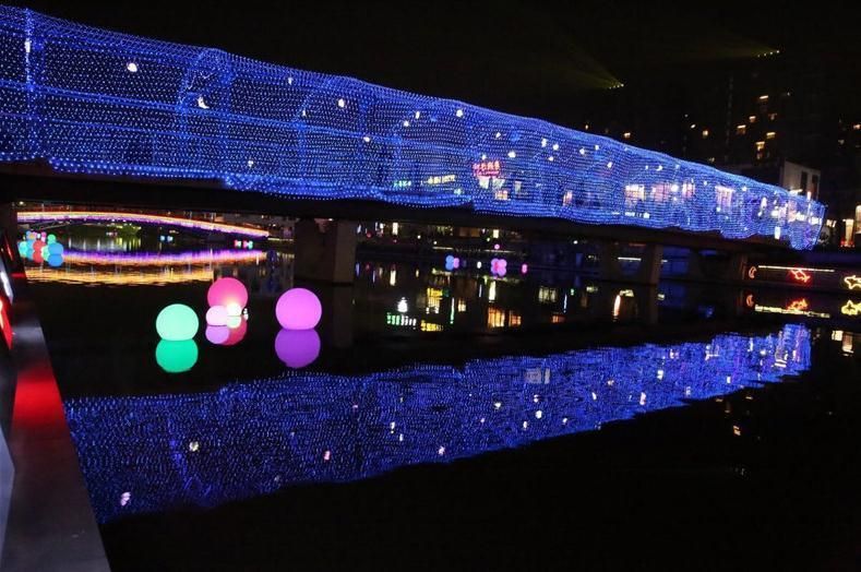 220V Waterproof Christmas Outdoor Large Triangle Fairy RGB LED Fishing Net Lights
